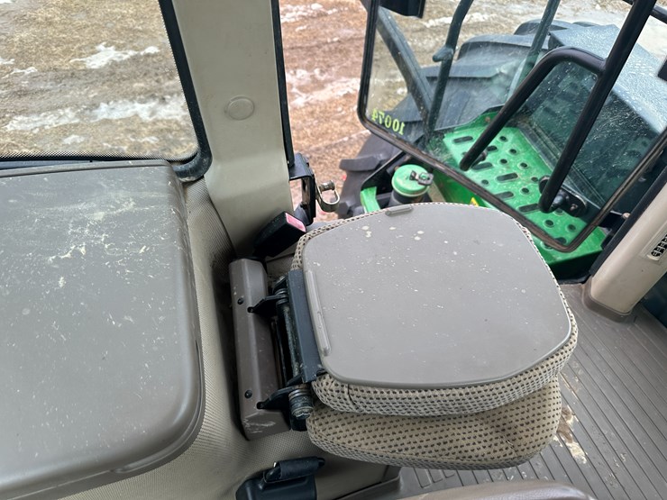 2014-john-deere-9460r-image-79