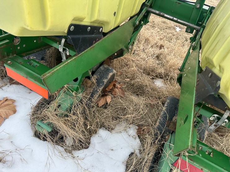 john-deere-1720-image-30