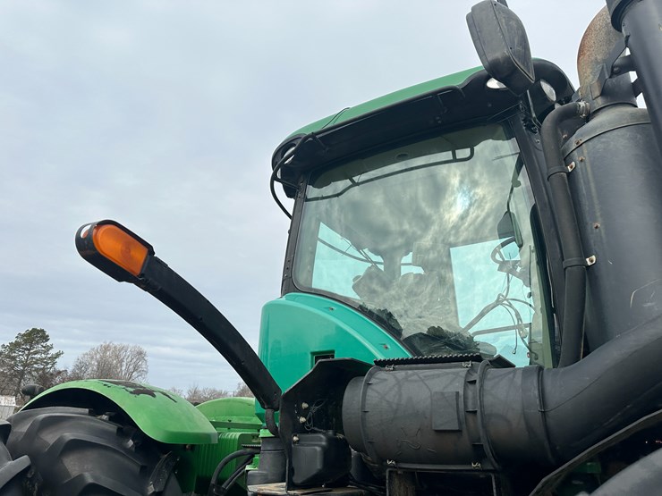 2014-john-deere-9460r-image-46