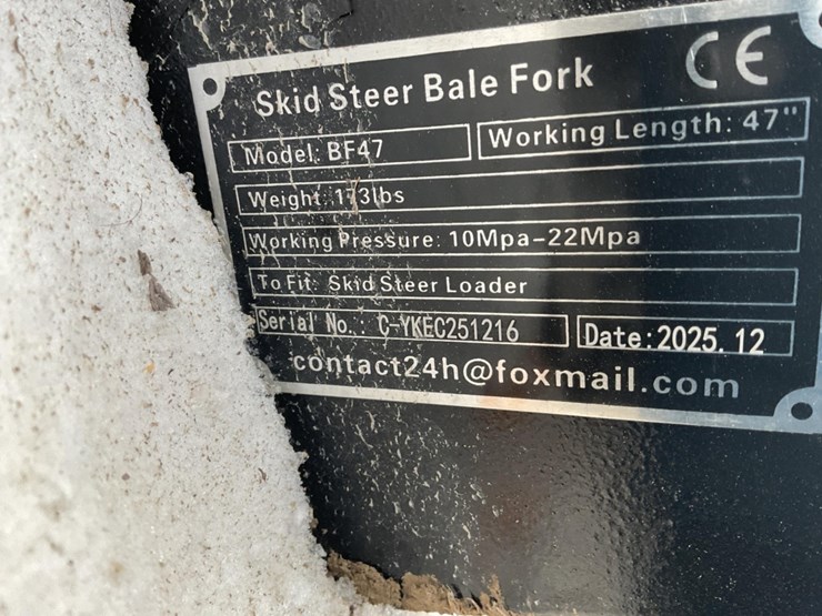 new-unused-giyi-model-bf47-bale-spear-skid-loader-attachment-image-4