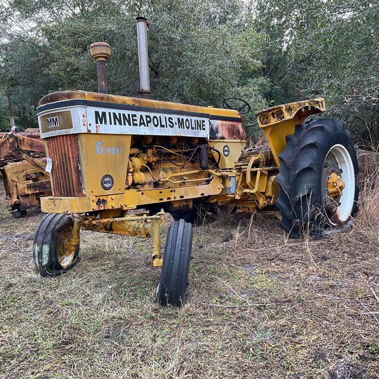 MINNEAPOLIS MOLINE G900