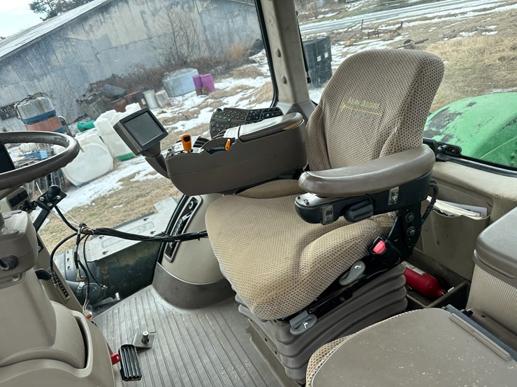 2014-john-deere-9460r-image-75