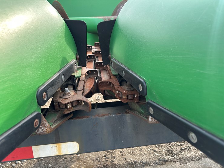 2012-john-deere-616c-image-40