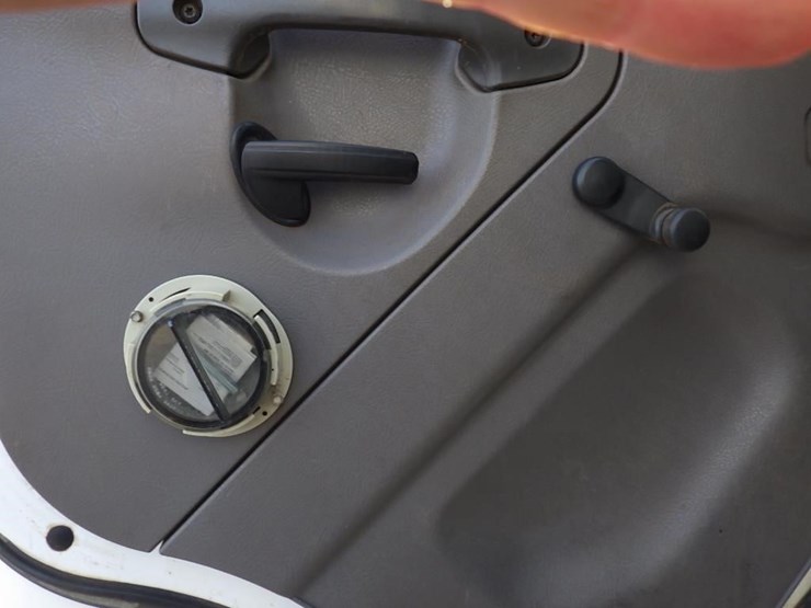 2017-freightliner-m2-s/a-water-truck-image-24