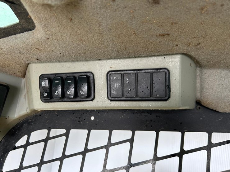 2021-caterpillar-226d3-image-20