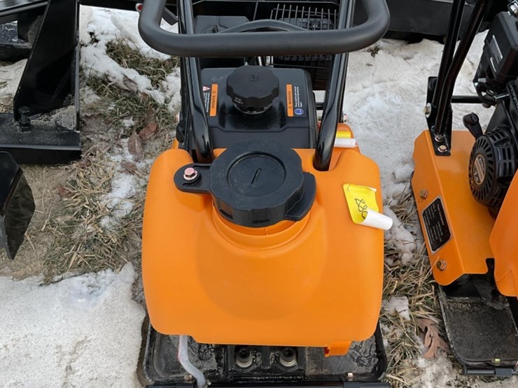 new-unused-giyi-90-plate-compactor,-196cc-gas-engine-image-2