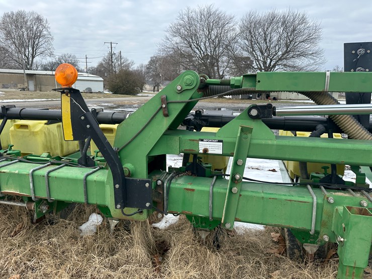 john-deere-1720-image-15