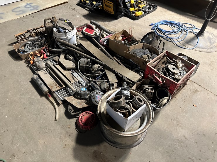 #38494-•-lot-of-misc-parts-image-4