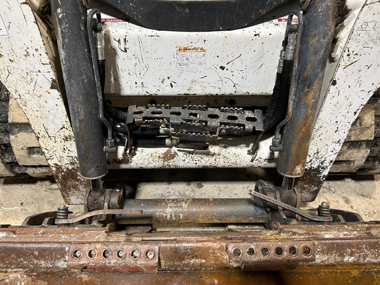bobcat-t740-image-10
