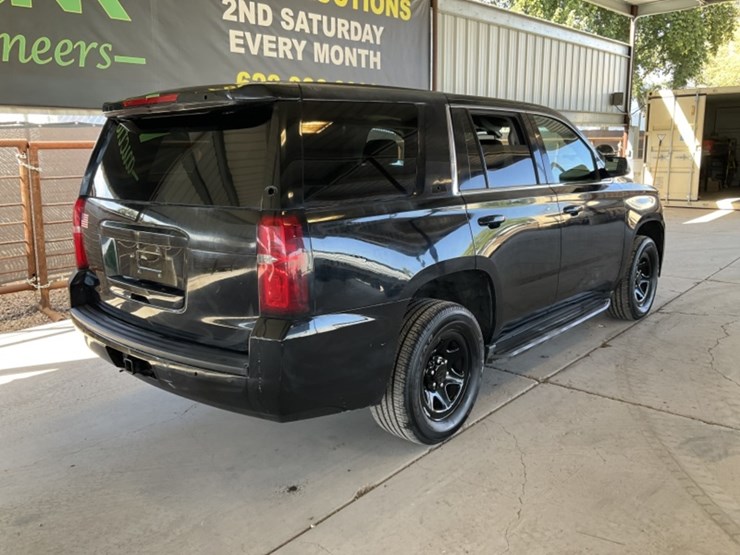 2015-chevrolet-tahoe-image-7