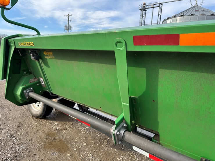 2012-john-deere-616c-image-17