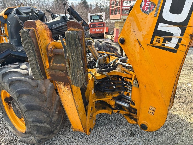 2016-jcb-3cx-image-12