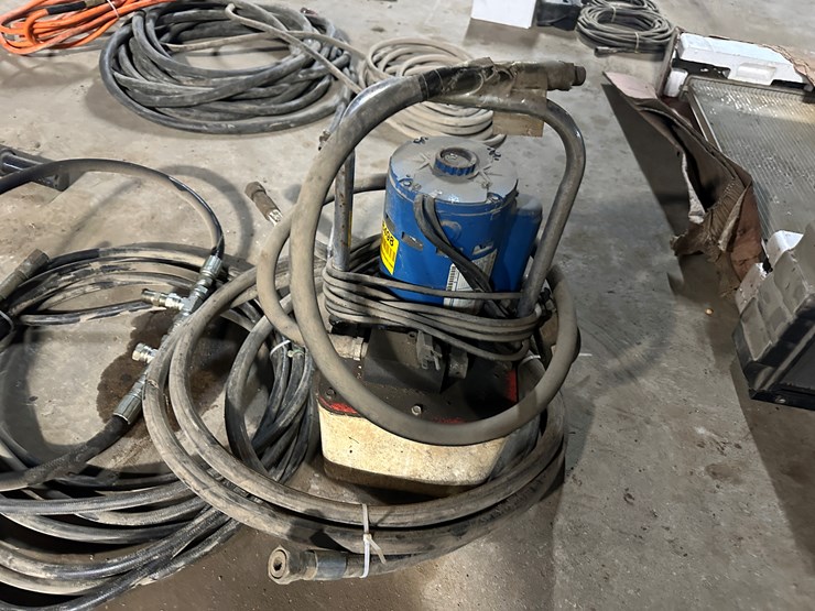 #38498-•-pump-image-7