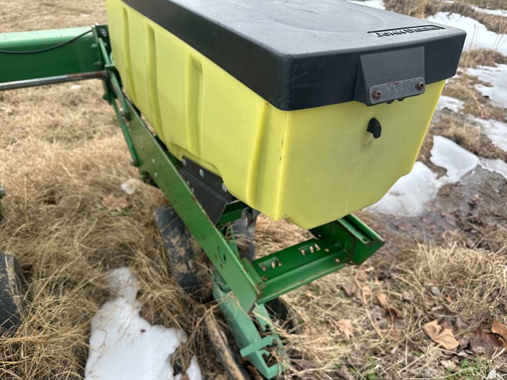 john-deere-1720-image-21