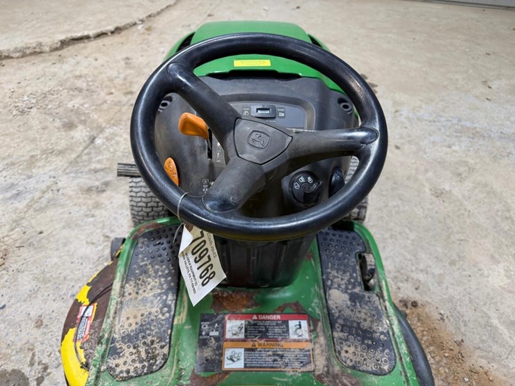 john-deere-l110-image-15