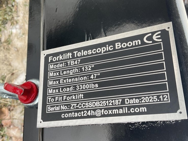 new-unused-giyi-tb47-telescopic-boom-fork-attachment-image-5