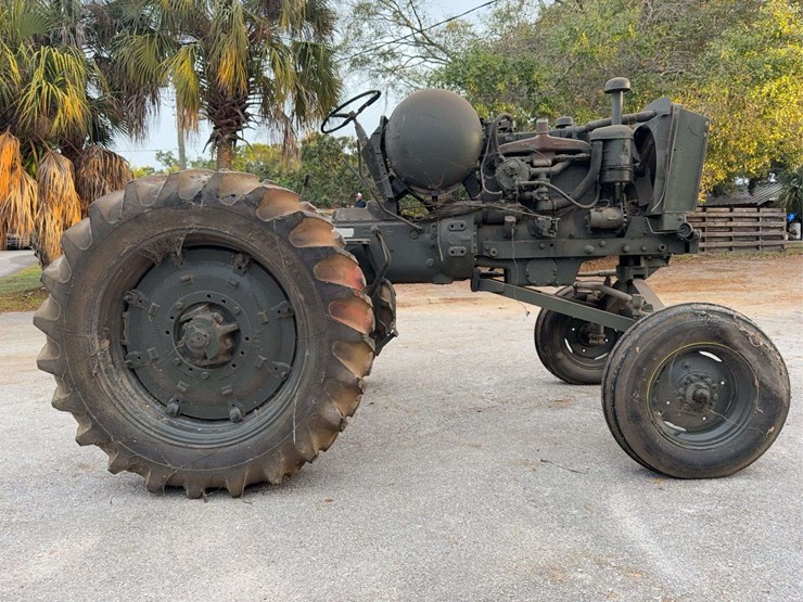 minneapolis-moline-m5-image-1