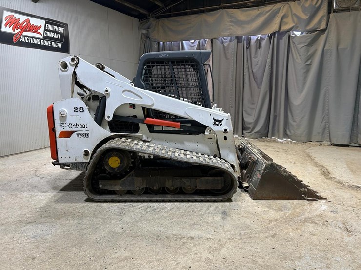 bobcat-t740-image-5