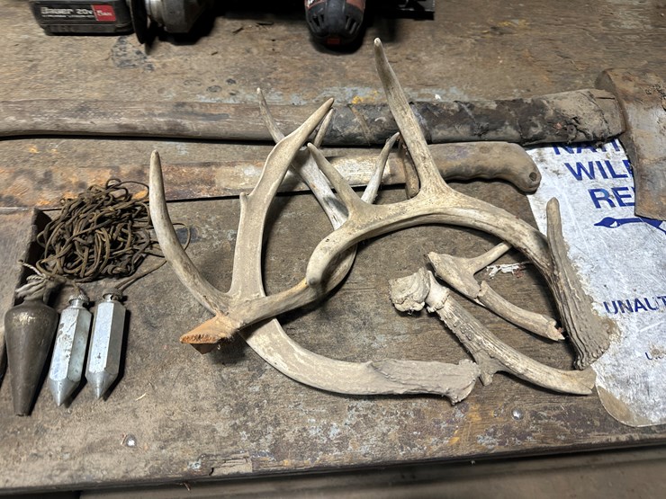 #38485-•-machete,-axe,-&-misc-image-4