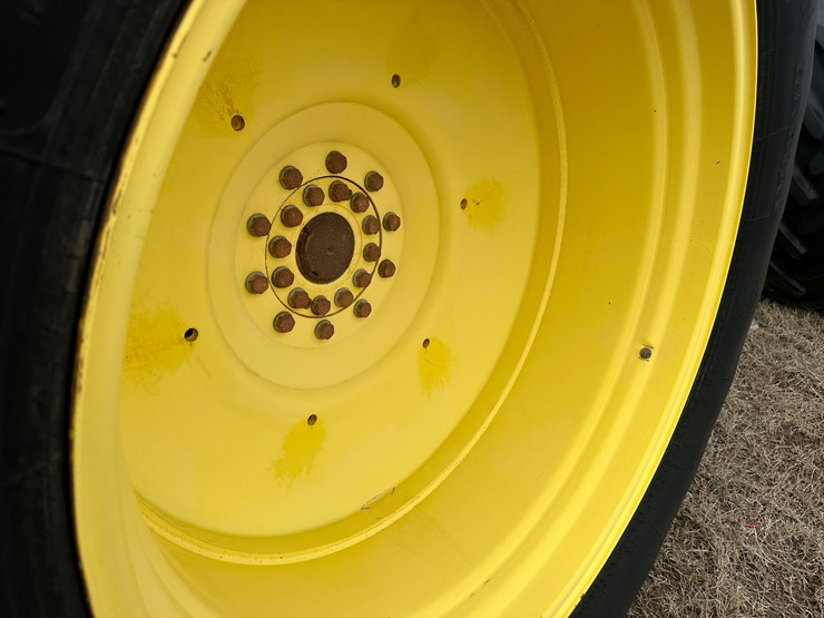 2014-john-deere-9460r-image-21