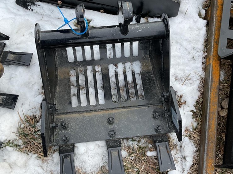 new-unused-sand-bucket-mini-excavator-attachment-image-5