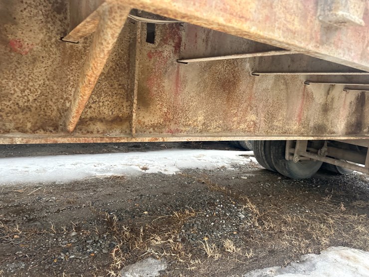 fruehauf-trailer-image-24