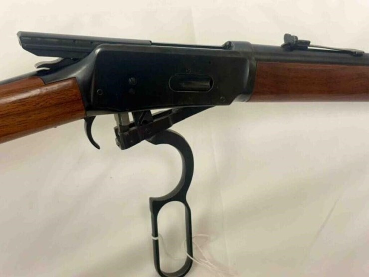 winchester---lever-action-rifle-image-11