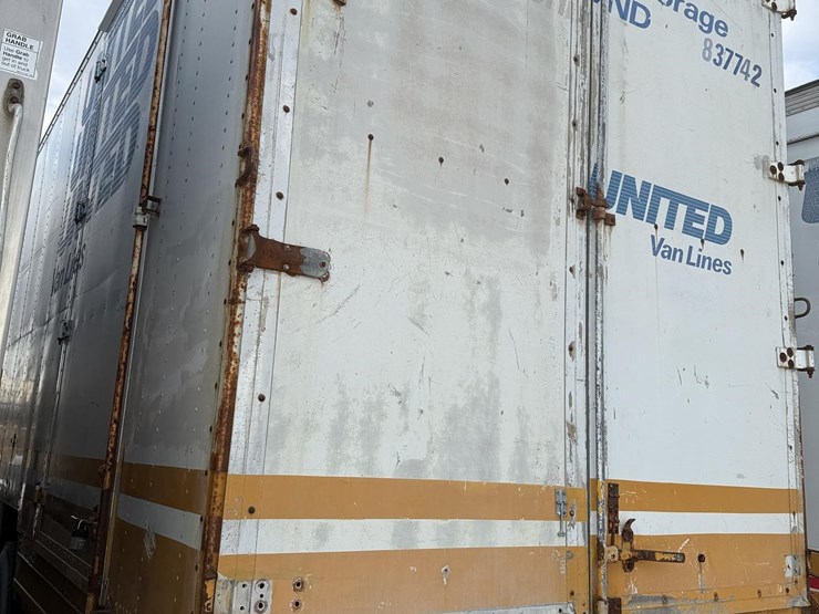 2000-international-4700-image-27