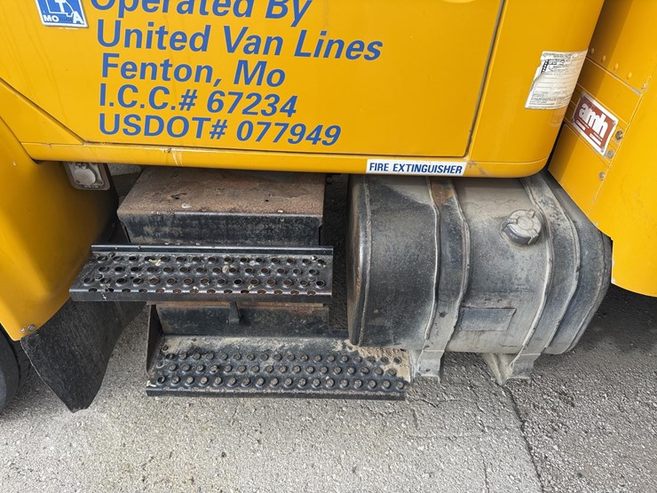 2000-international-4700-image-18