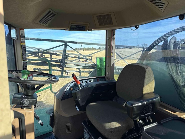 2000-john-deere-4700-image-88