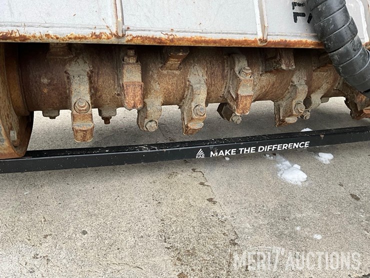 2022-fae-uml/ssl-150-sonic-mulch-head-image-7