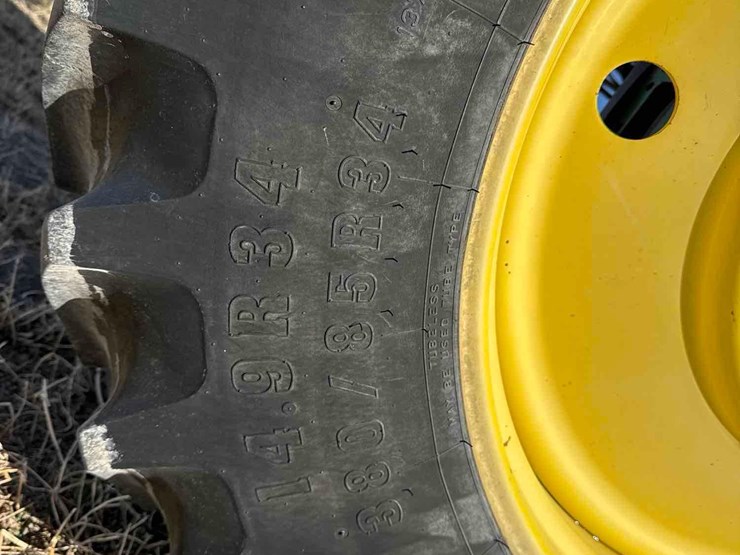 2000-john-deere-4700-image-10