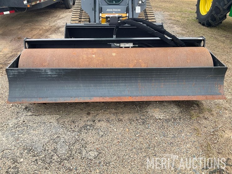 2024-blue-diamond-skid-steer-vibratory-roller-image-8