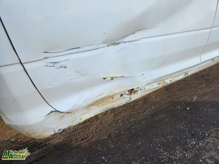 2012-dodge-3500-image-40