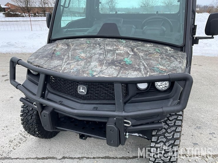 2024-john-deere-gator-image-10