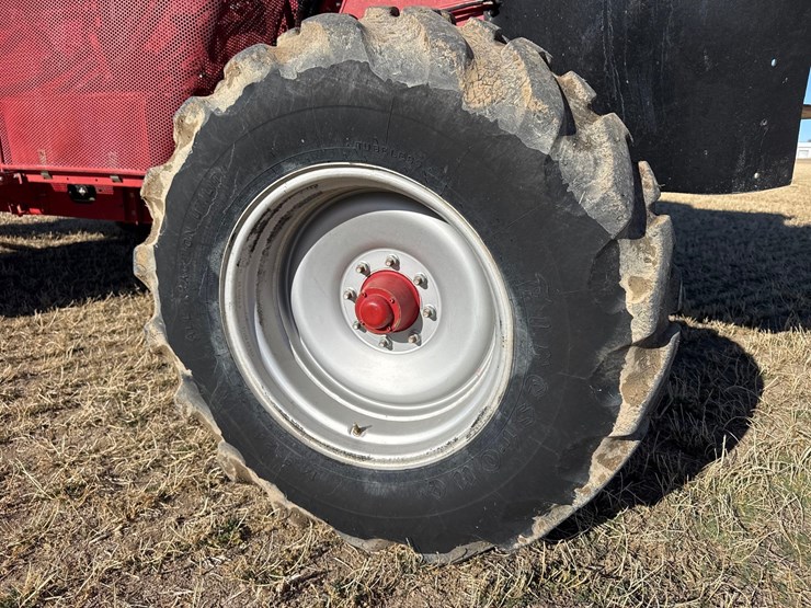 2009-case-ih-2577-image-33