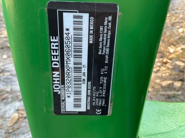 2021-john-deere-320r-image-13