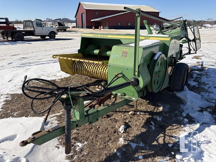 1984-john-deere-327-image-1