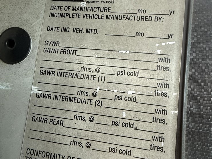 1998-isuzu-npr-image-9