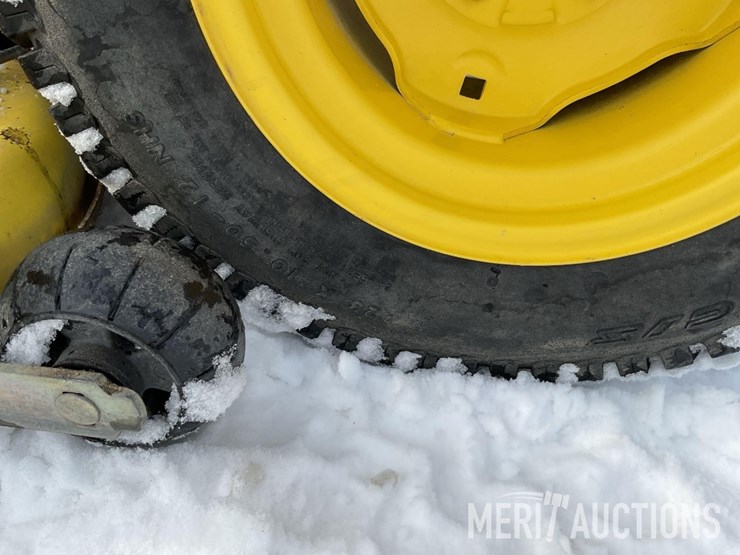 1999-john-deere-345-image-16