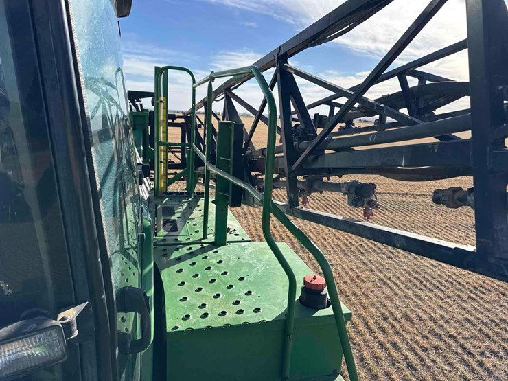 2000-john-deere-4700-image-78