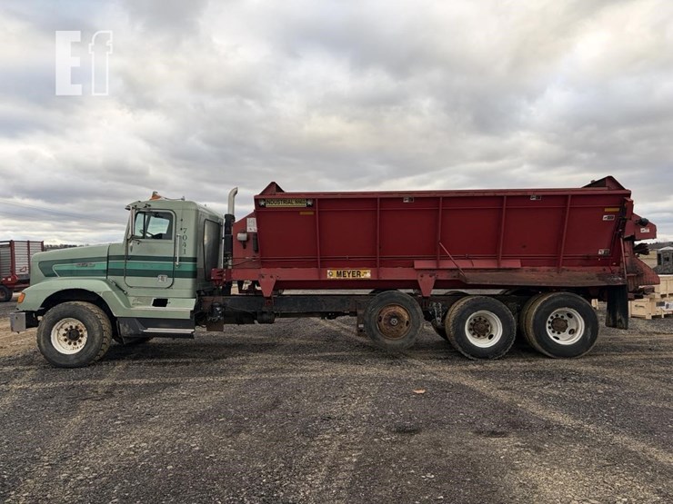 1992-freightliner-fld120-image-2