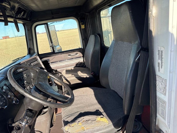 1998-international-9100-image-13