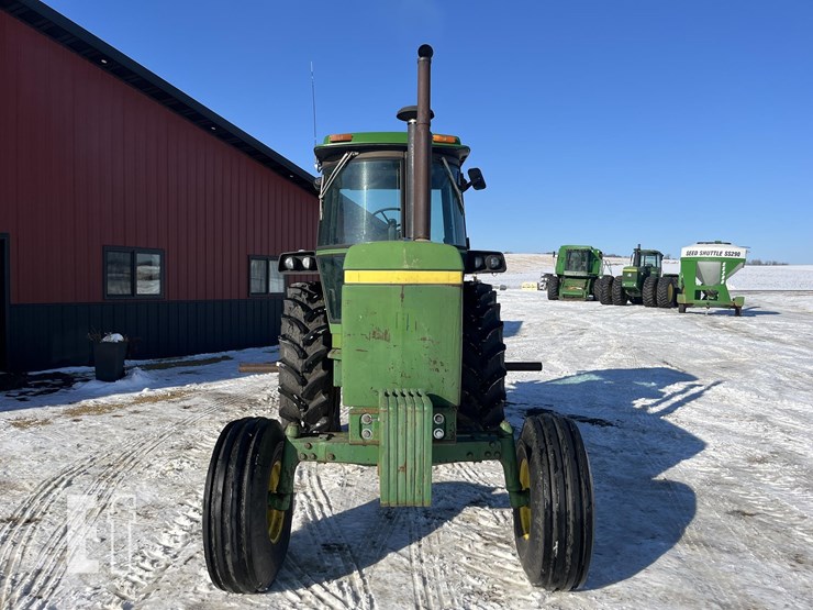 john-deere-4440-image-8