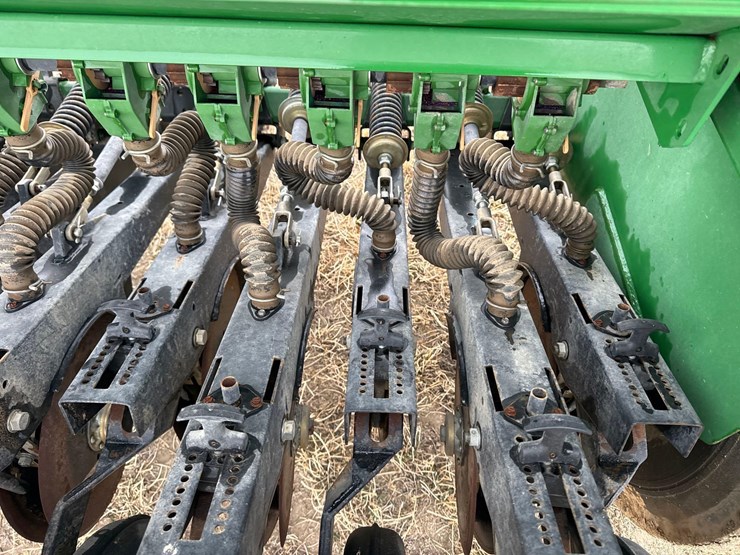 great-plains-1300-image-29