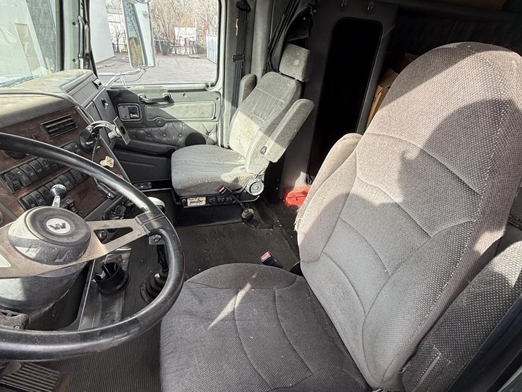 2000-western-star-4900ex-image-28