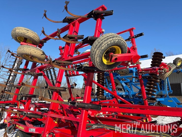 2012-sunflower-5035-28-image-8