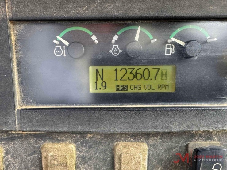 deere-650j-lgp-image-25