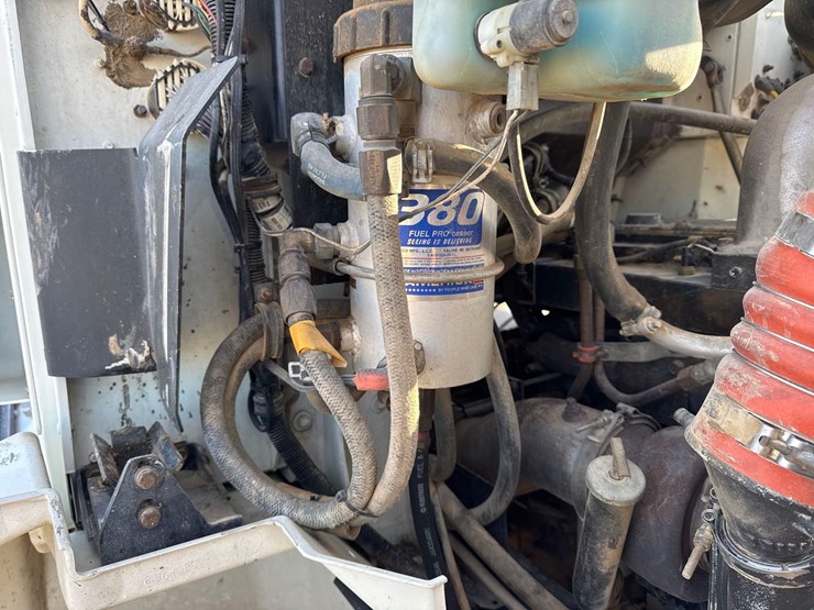 1998-international-9100-image-114