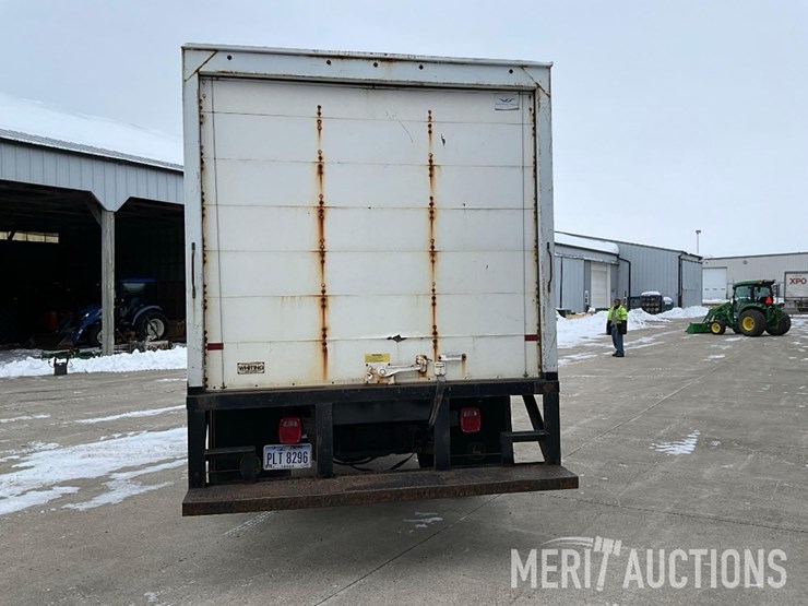 2016-dodge-5500-box-truck-image-4